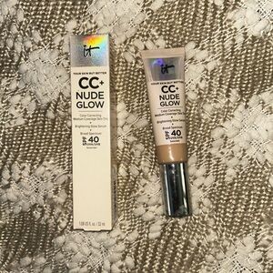 IT cosmetics Nude Glow CC cream